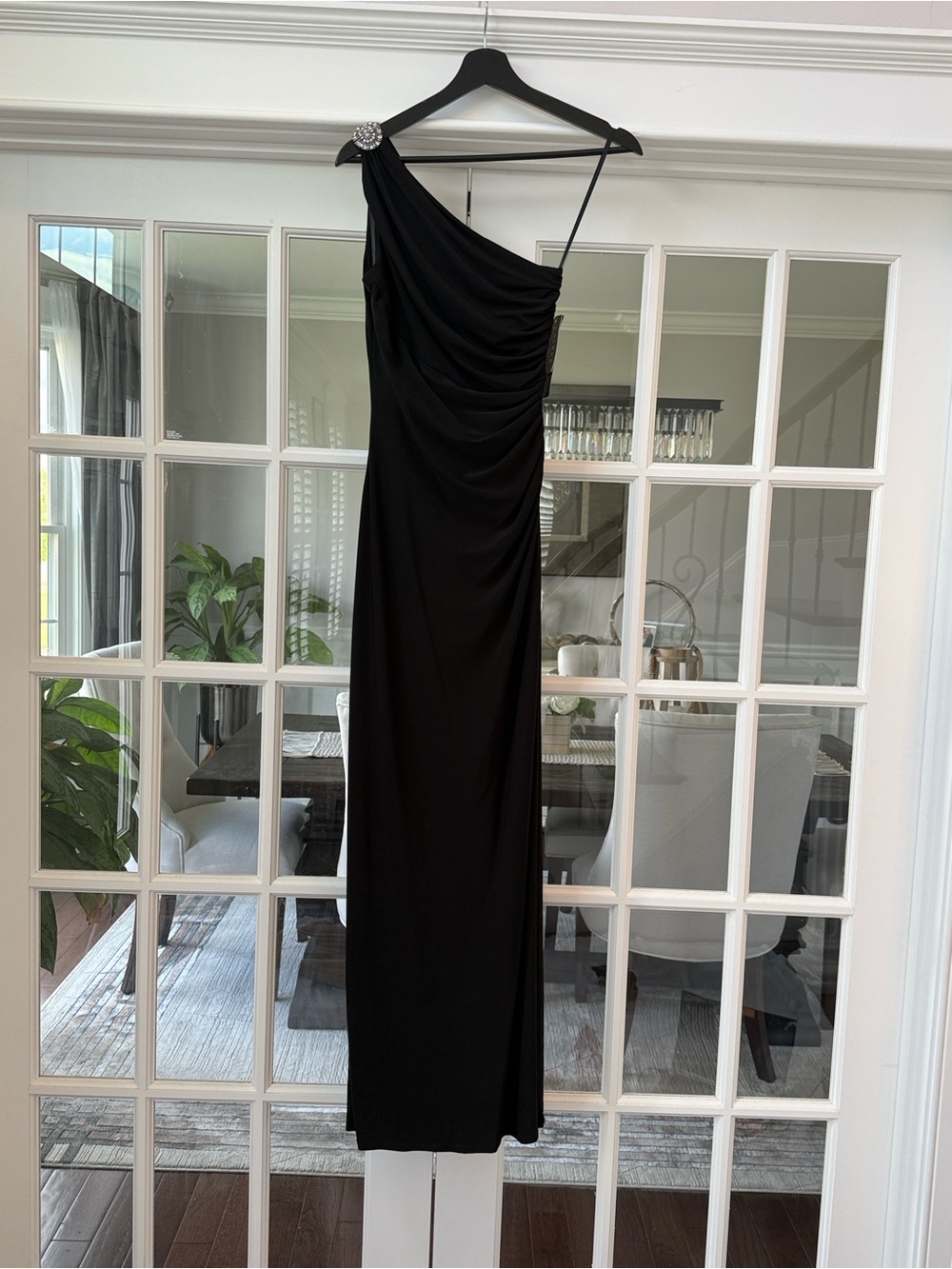 Lauren by Ralph Lauren Elegant Black One-Shoulder Formal Evening Dress w/Brooch